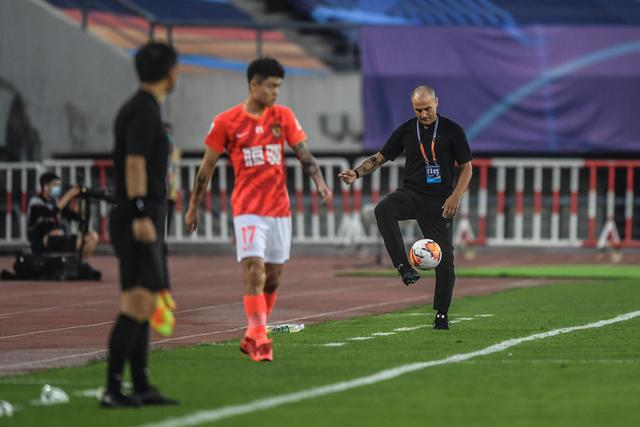 罗马诺：莫德里奇与皇马续约一年 合同至2025年夏